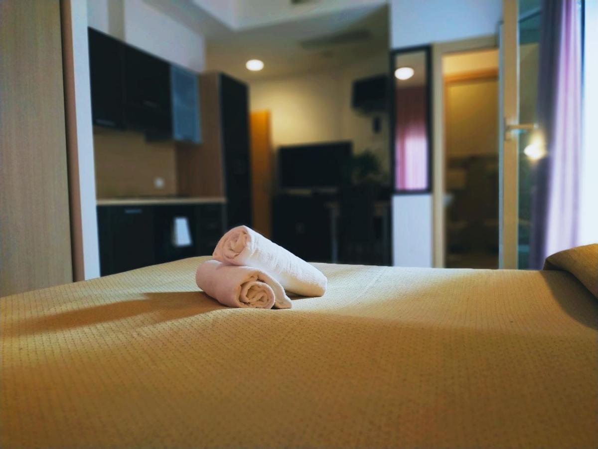Residence Hotel Rubino Fogliano Marina Ngoại thất bức ảnh